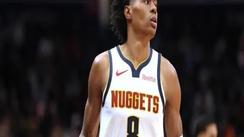 5月17日CBA总决赛：辽疆巅峰对决，阿不都沙拉木闪耀瞬间